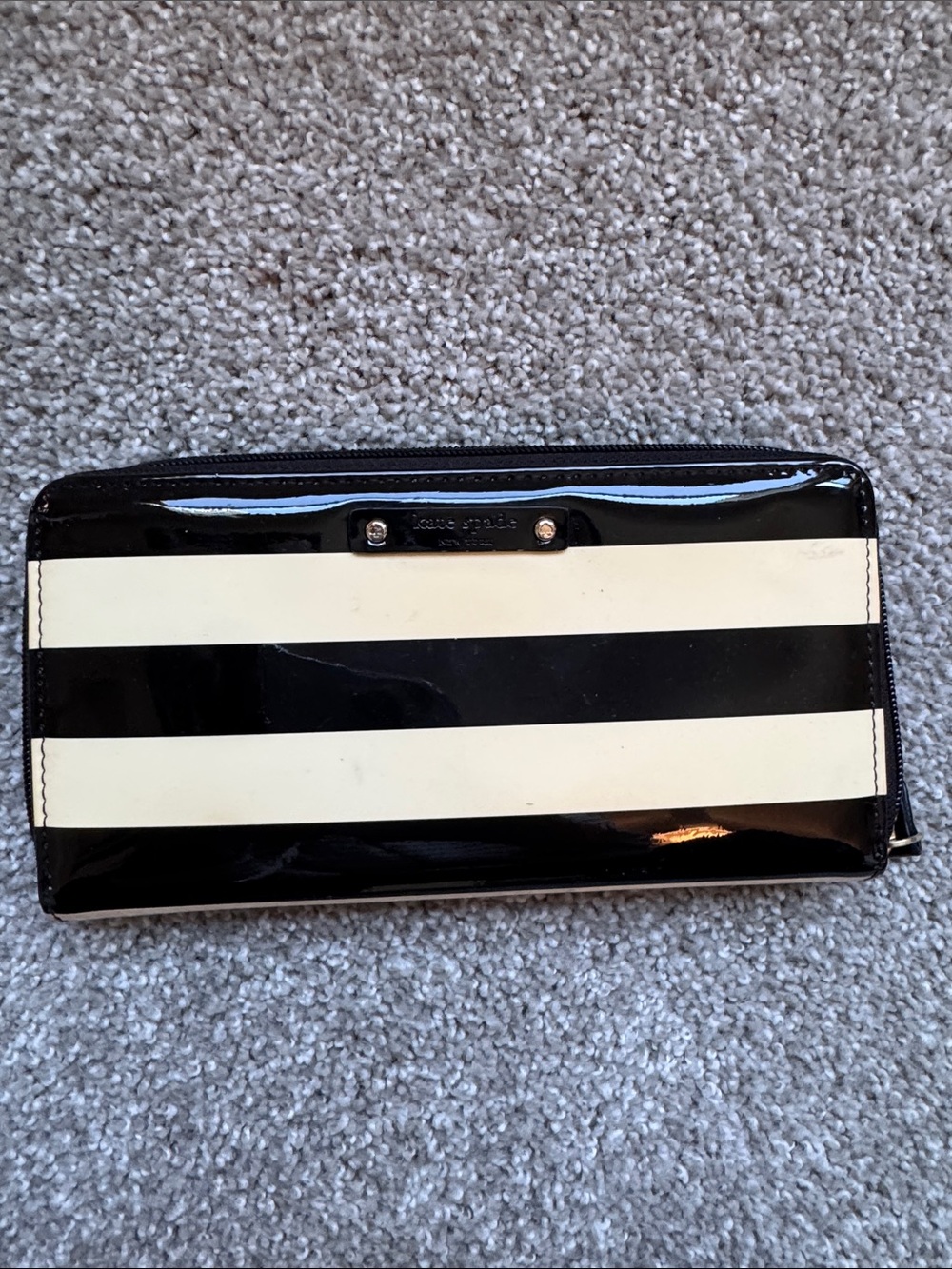 kate spade Black and Cream Striped Patent Zip Wallet